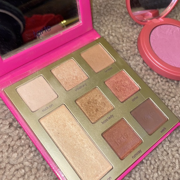 Tarte palette and blush in doll face - Picture 5 of 5